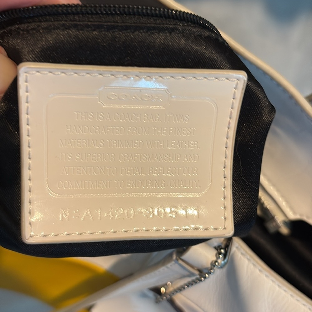 Coach  Tote  striped  yellow/white PVC   leather & patent leather trim
30511 EUC - Picture 17 of 17